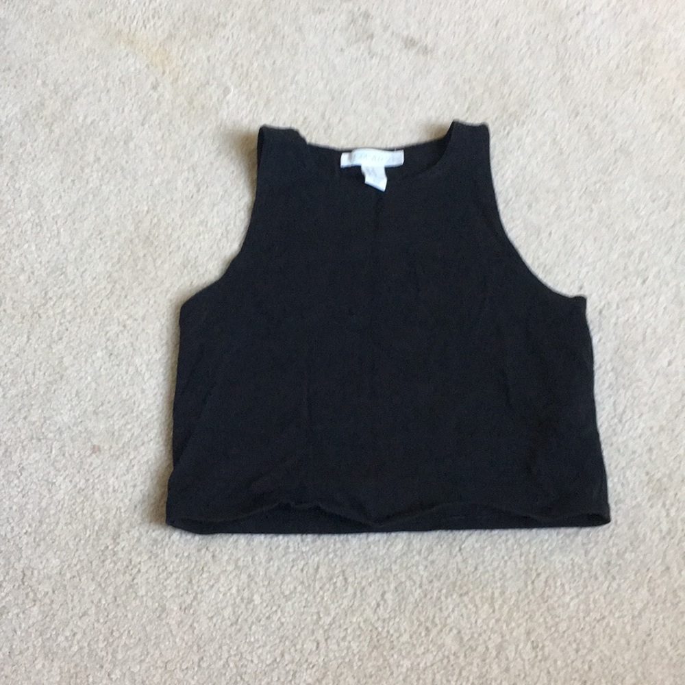Black basic crop top